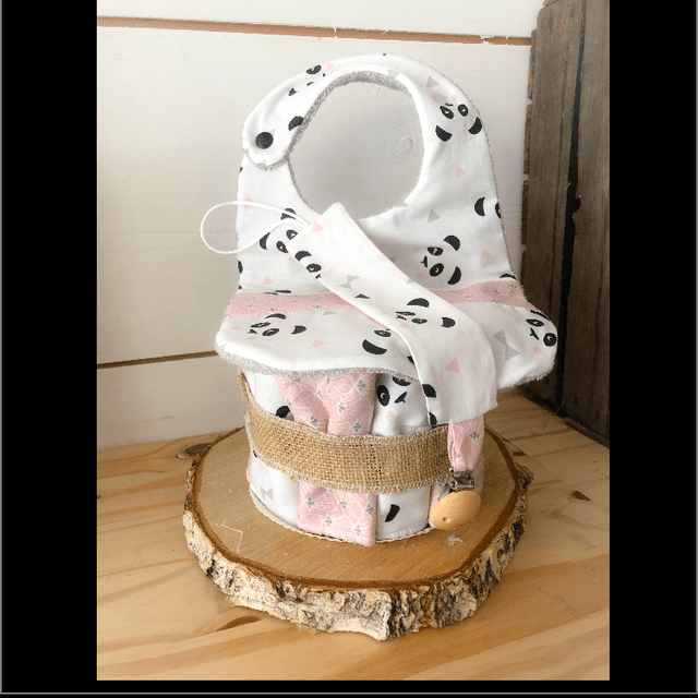 Gâteau de lingettes panda rose