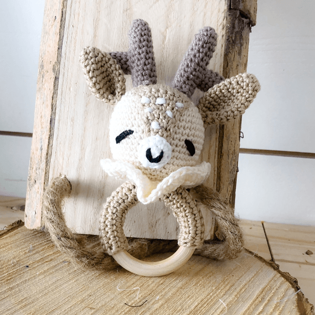 Hochet biche beige